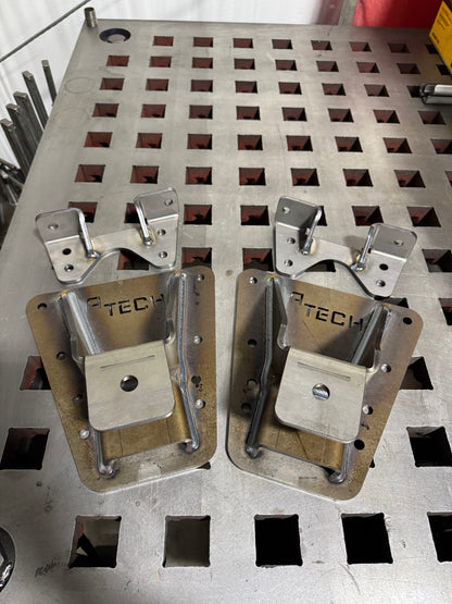 70-72 STYLE K10/K20 LEAF SPRING HANGER SET - REAR - MAIN EYE WITH BACKERS