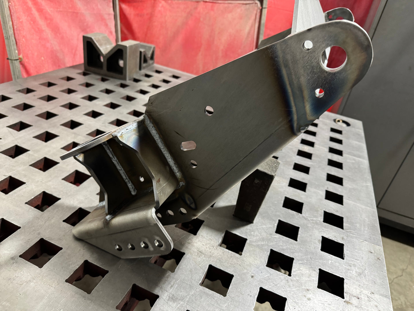 81-87(91) "ABOMB" HANGER/BUMPER